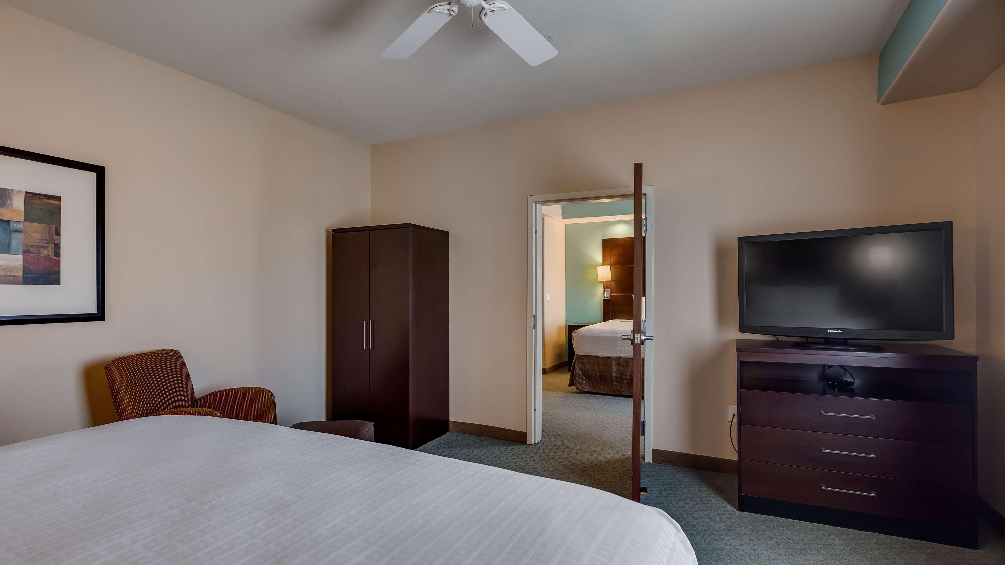Best Western Plus Midland Suites מראה חיצוני תמונה