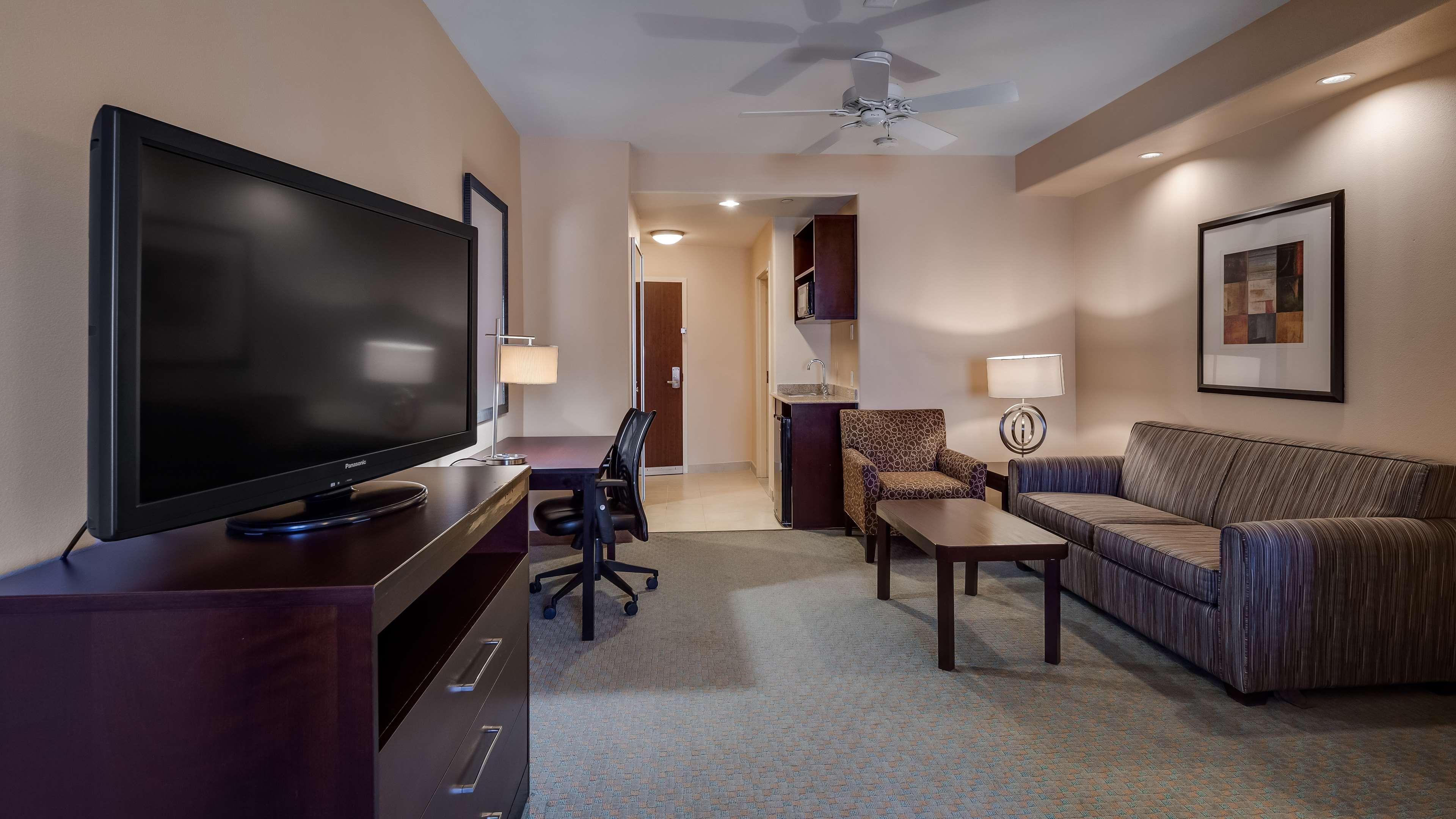 Best Western Plus Midland Suites מראה חיצוני תמונה