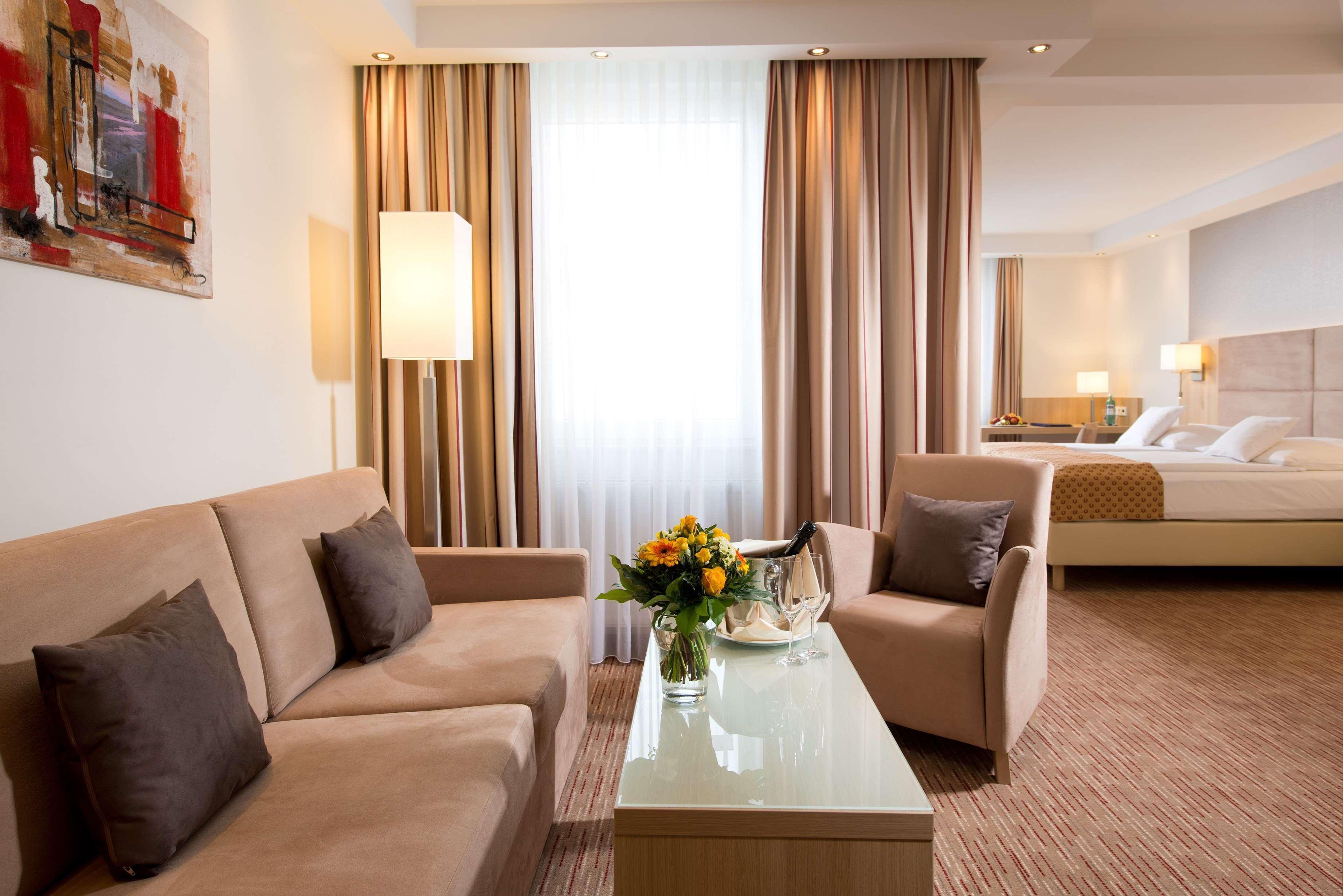 Best Western Plus Midland Suites מראה חיצוני תמונה